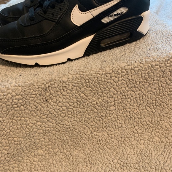 Boy’s 6.5Y Nike Airmax Excee - Picture 2 of 7